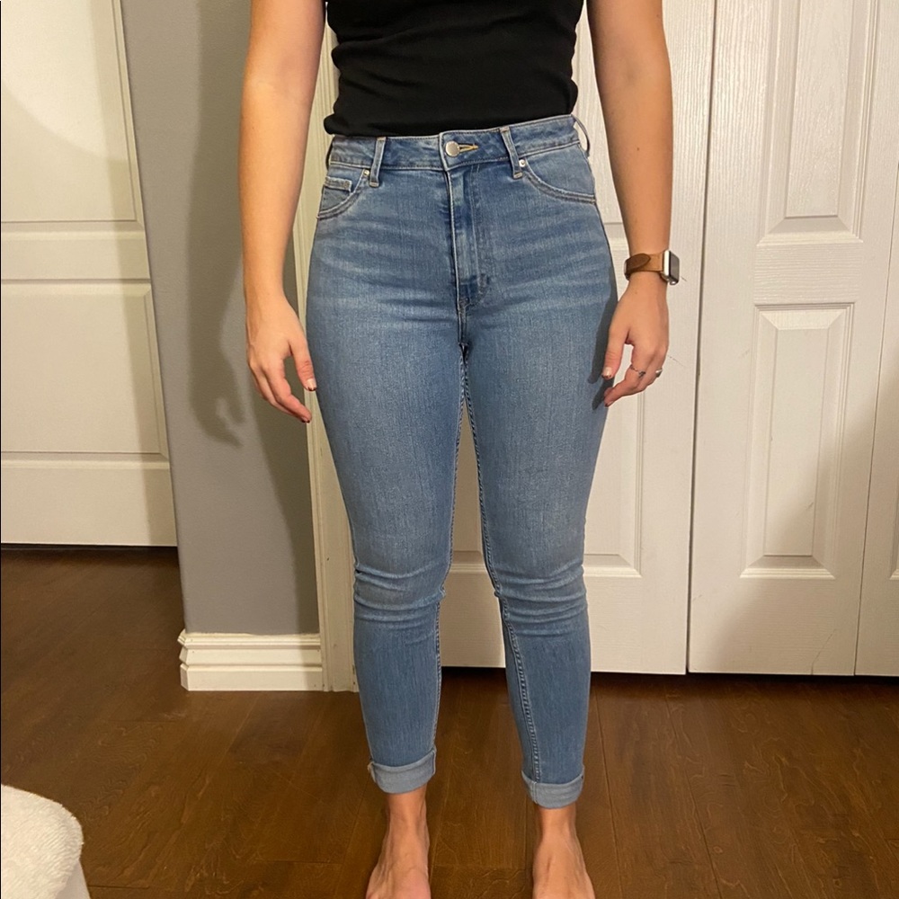 High waisted skinny jeans